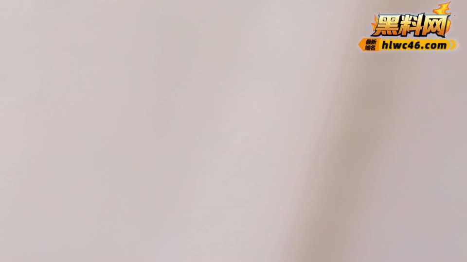 俄罗斯网黄 HottiesTwo 大奶翘臀美腿诱惑 让人鸡巴硬爆想狂操
